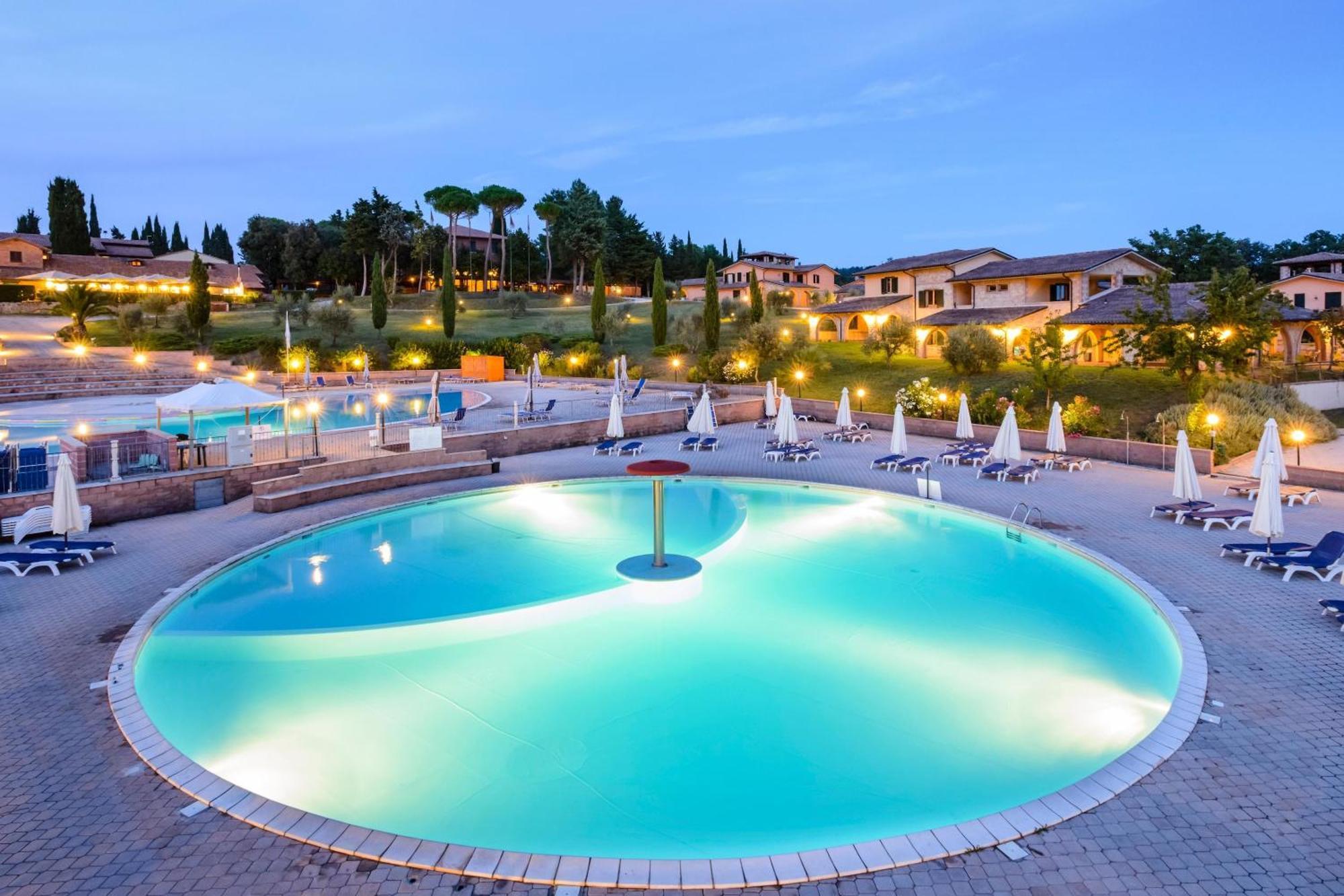 Residence With Swimming Pool Immersed In The Typical Tuscan Countryside Just 5 Minutes From Massa Marittima Podere Pian Mucini Luaran gambar